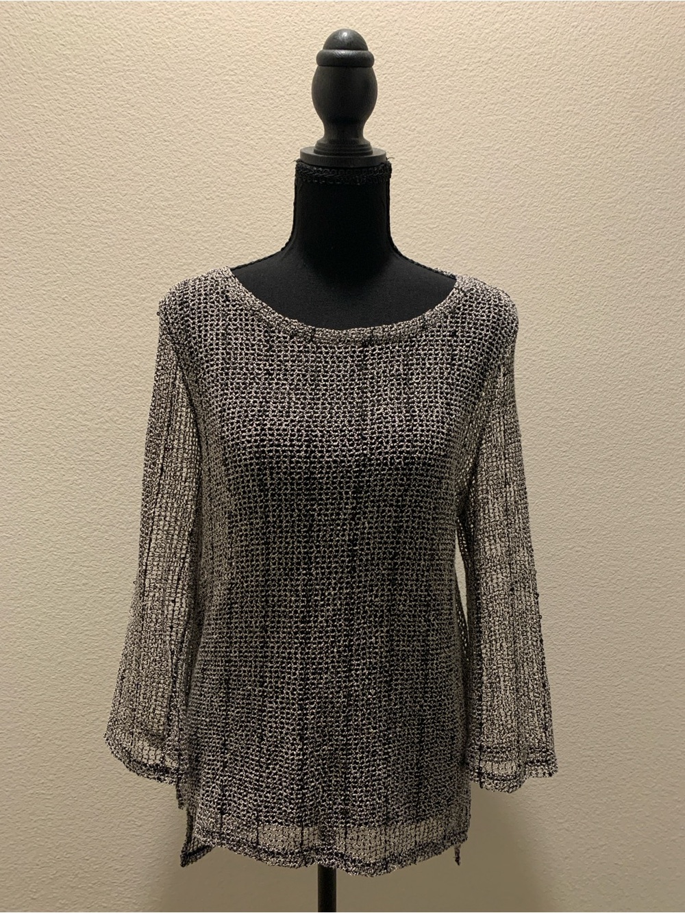 INC International Concepts Black and White Open Sequined Weave Sweater (Size M)